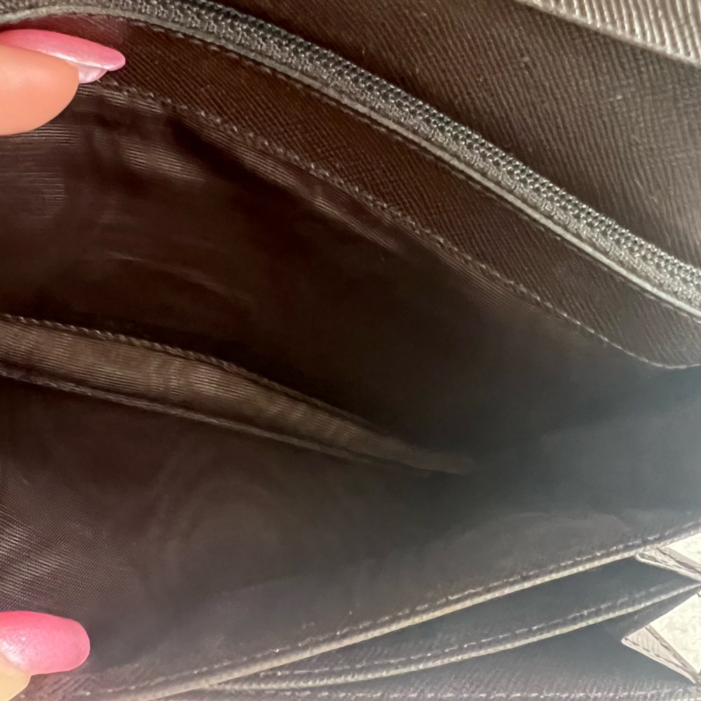 Authentic RARE Prada Wallet - Picture 8 of 11
